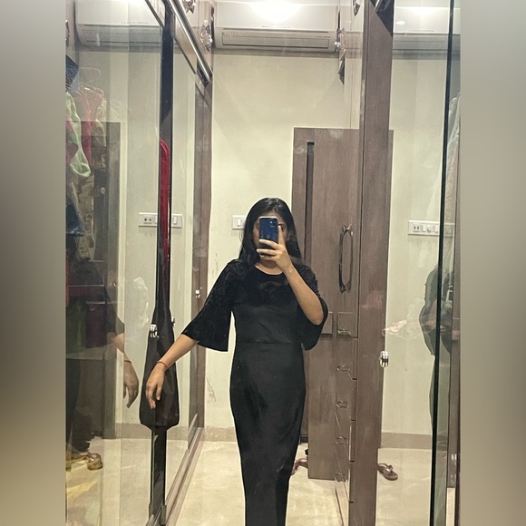 Never worn black velvet maxi dress from AND - Picture 6 of 6